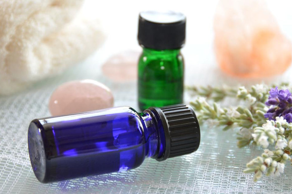 Essential Oils to Help Relieve Multiple Sclerosis Pain